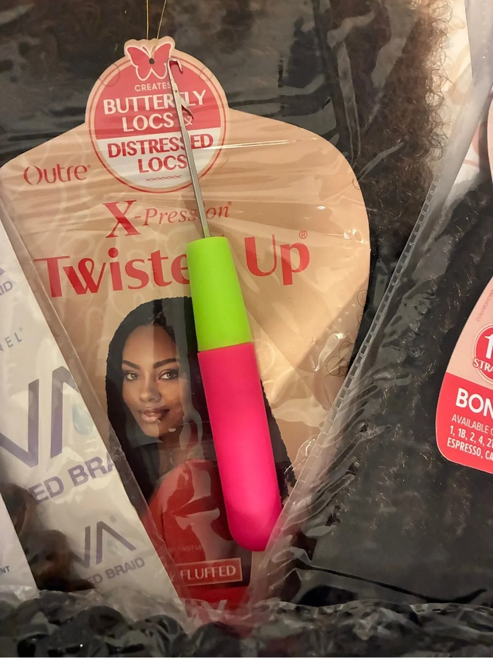 X-Pression Twisted Up Crochet Hook with Pink and Lime Handle